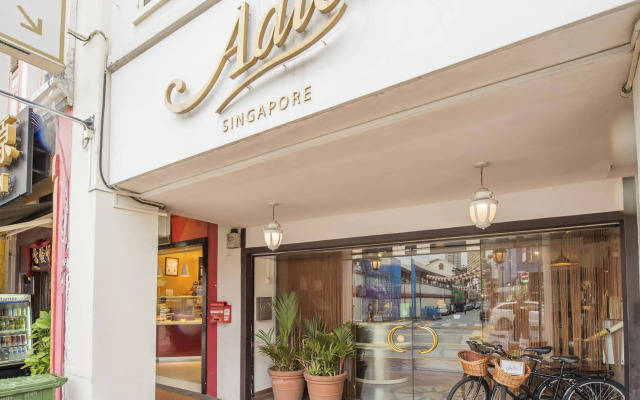 Adler Hostel