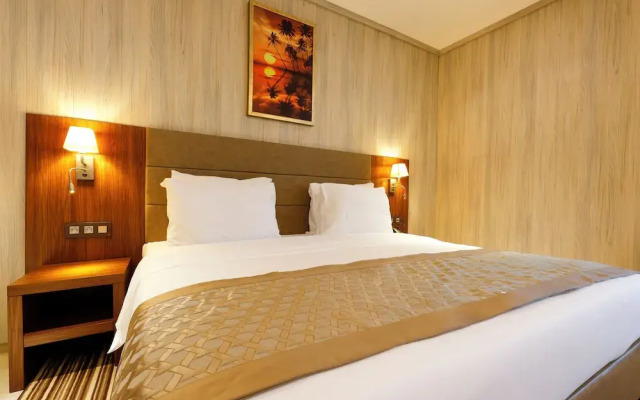 Byblos Hotel