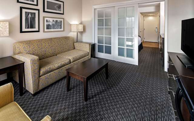 La Quinta Inn & Suites by Wyndham Anaheim