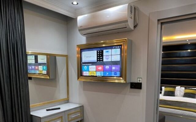 Taksim Larissa Residence