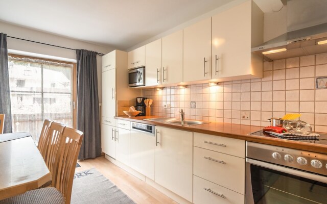 Welcoming Apartment in Ramsau im Zillertal near Ski Area