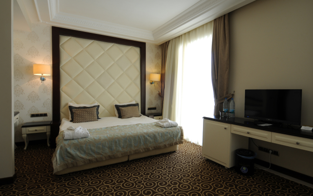 Goldcity Hotel