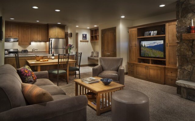 Manor Vail Lodge