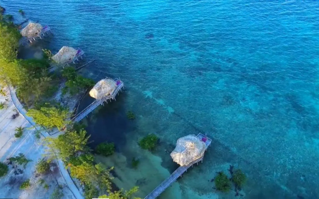 Thatch Caye Resort a Muy'Ono Resort
