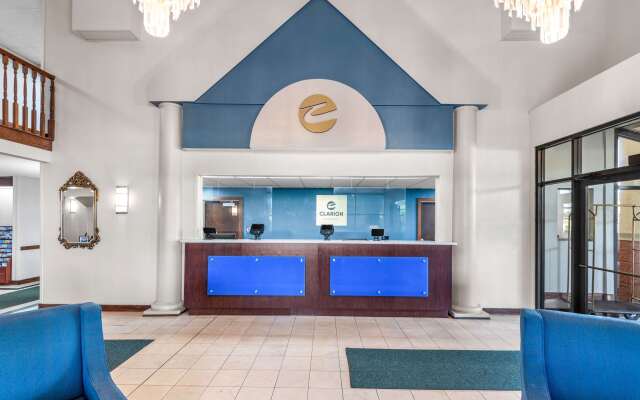 Clarion Inn & Suites Northwest