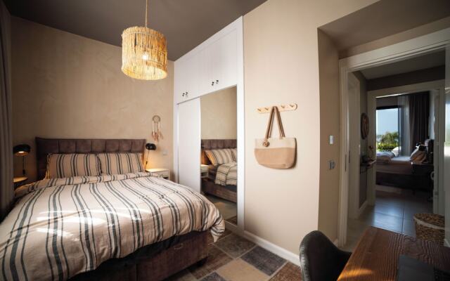 Modern and Cozy Designer Apartment in Relaxing Environment