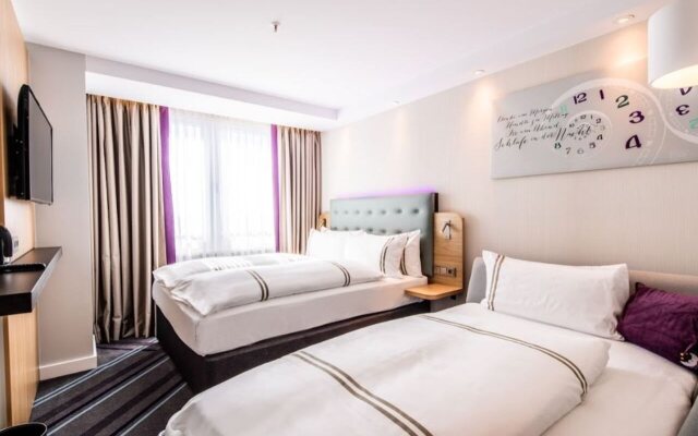 Premier Inn Cologne City Sud Hotel