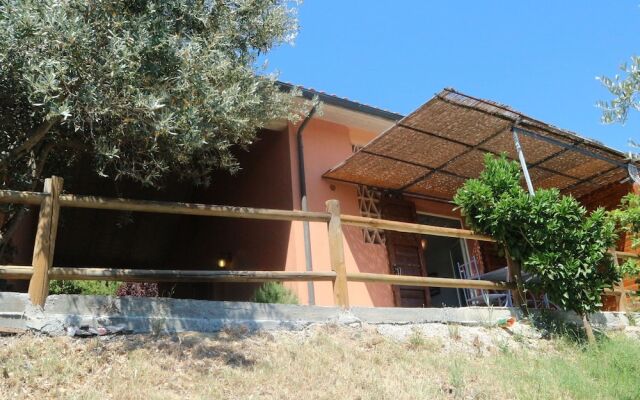 Snug Holiday Home in Castagneto Carducci near Thermal Bath