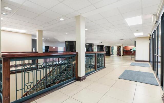 Thousand Hills Resort Hotel