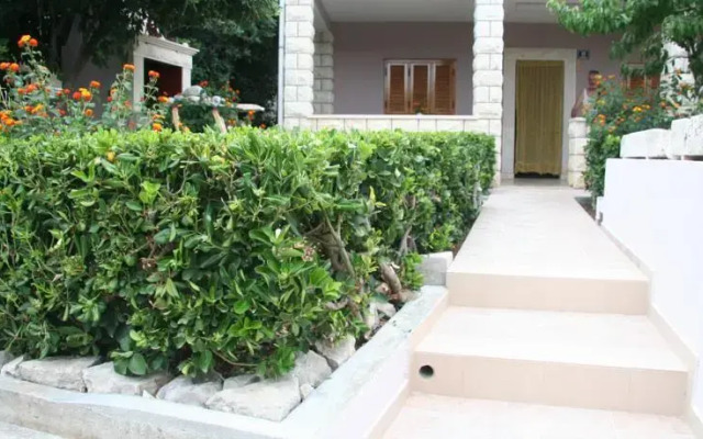 Apartment Djulijana