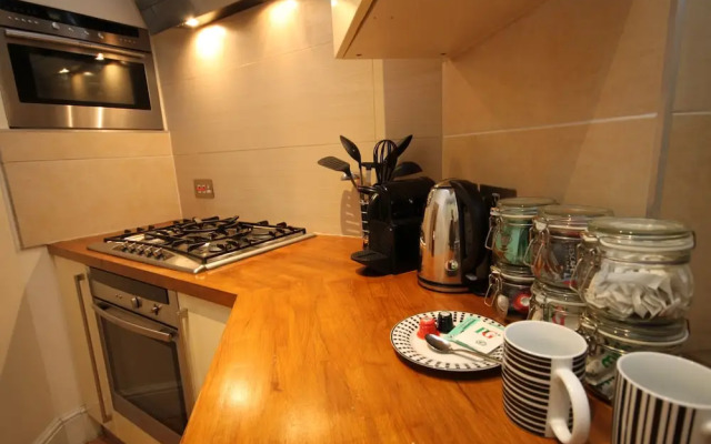 Cosy Studio Oxford Street Best Location