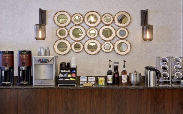 Residence Inn Milwaukee Downtown by Marriott