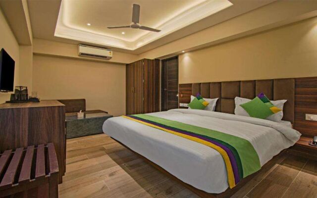 Treebo Pink City Grand