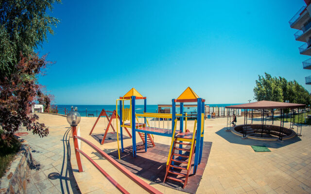 Fort Noks Grand Resort