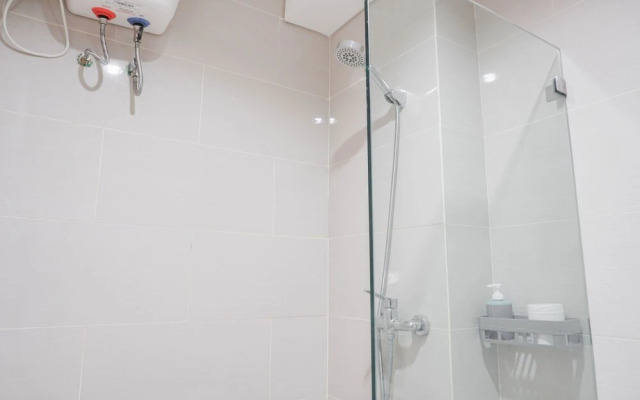Comfort Studio at Daan Mogot City Apartment