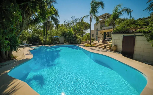 Villa Civico 32 Near The Sea With Pool