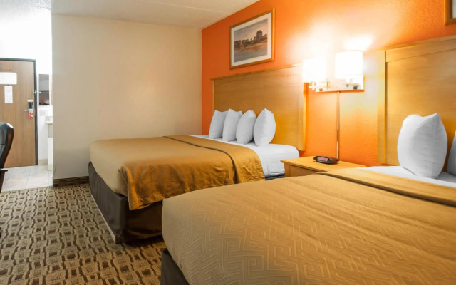 Econo Lodge Kansas City Downtown North