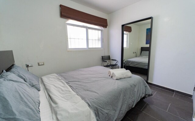 Los Corales Beach Front E101