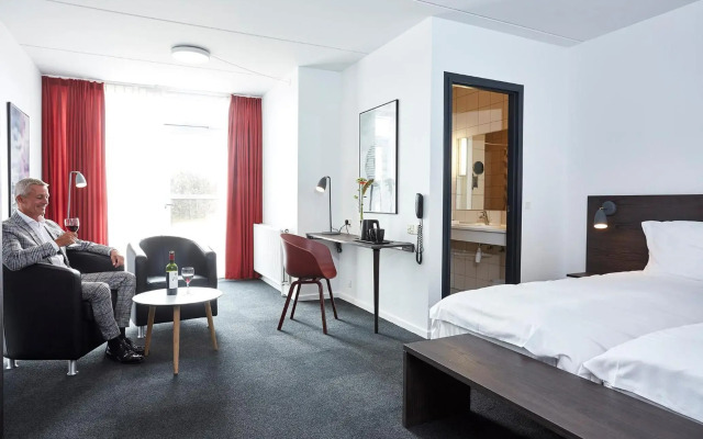 Montra Skaga Hotel