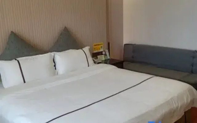 Yilong Hotel