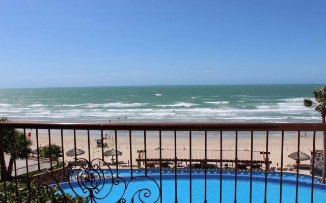 Sonoran Sky 1BR 306 by Casago