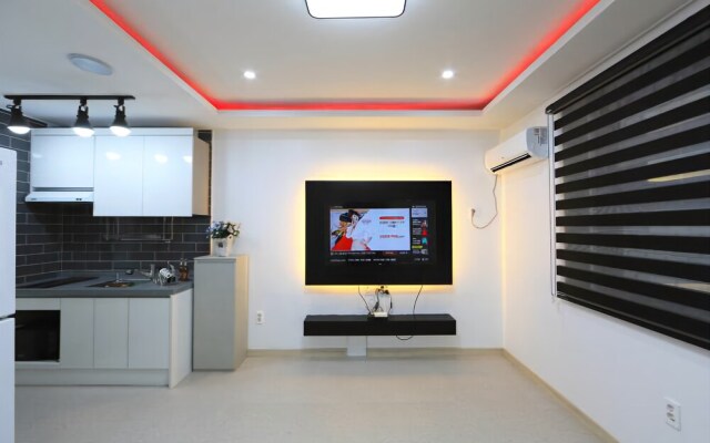 Boryeong Jewelry Pension