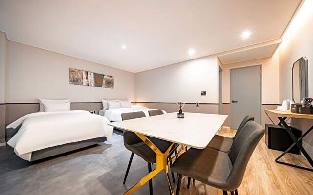 No.25 Hotel