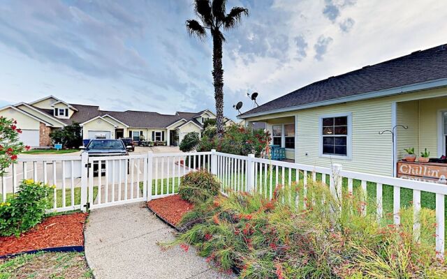 701NS Barefoot Getaway by RedAwning