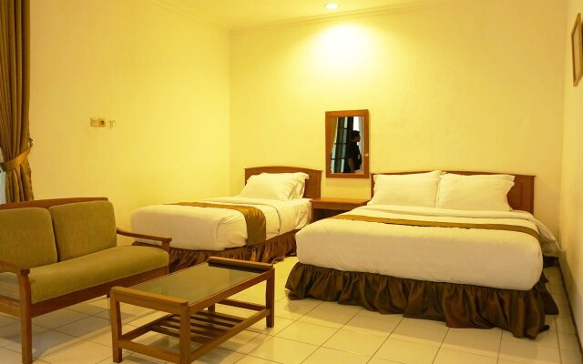 Candisari Hotel & Resto