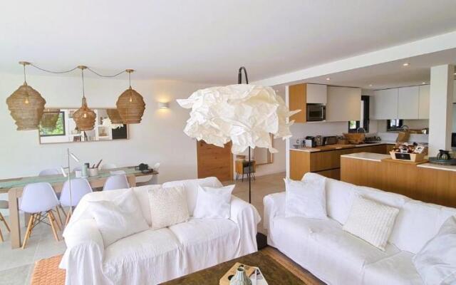 Villa Acqua 12 pers piscine chauffée accès direct plage