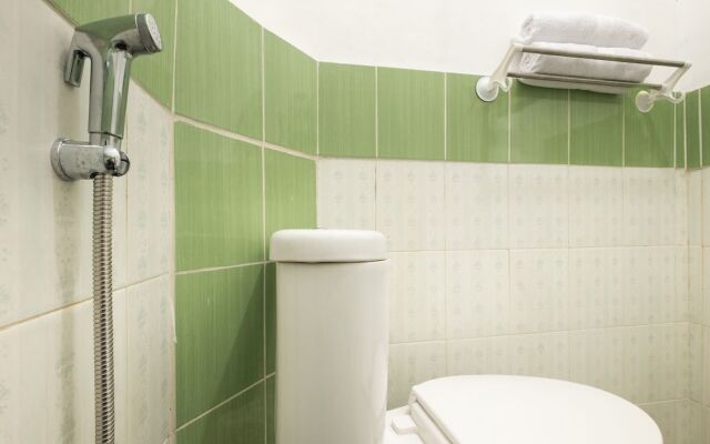 Hotel Brosta by OYO Rooms