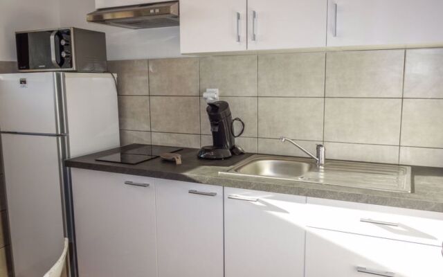 Provence Village 14477