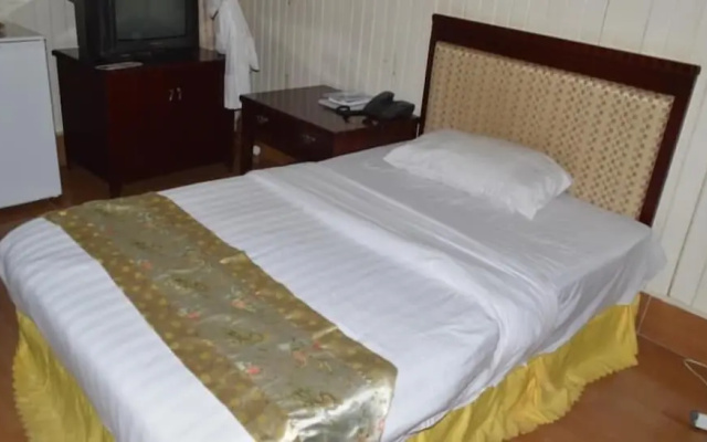 Hotel International 2000