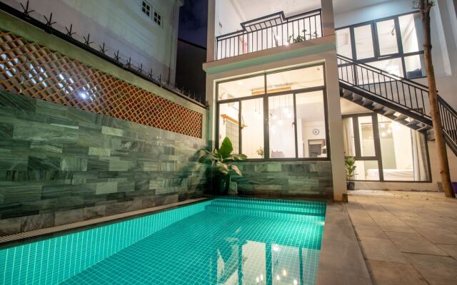 3BR Green and Artistic House in Da Nang