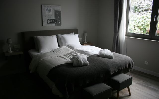 B&B Rosteline