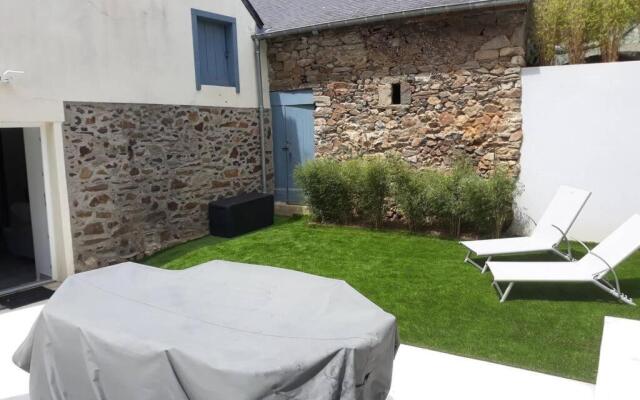 Maison entièrement rénovée à 5 km des plages