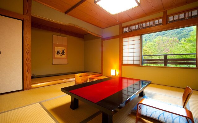Yufuin Onsen Ryotei Tanokura