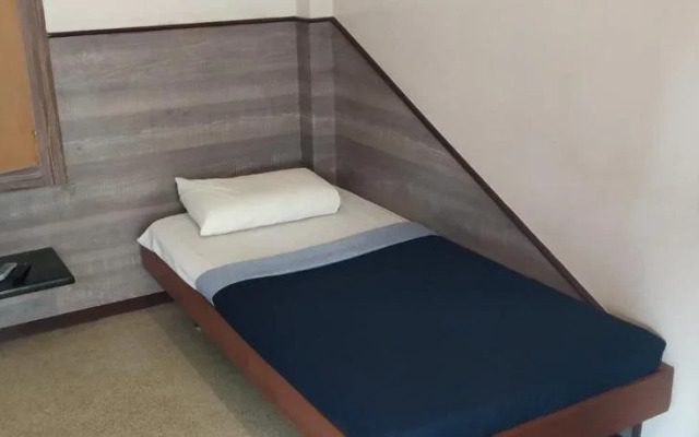 Dolphin Hotel