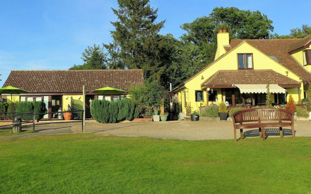Gosfield Lake Resort