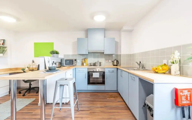 For Students Only Bryson Court