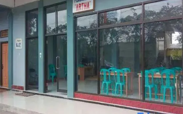 Hotel Penginapan Artha Praya