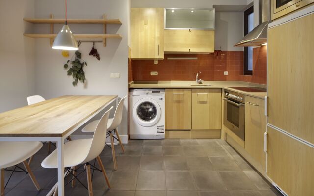 Zubiri Plaza Apartment by FeelFree Rentals