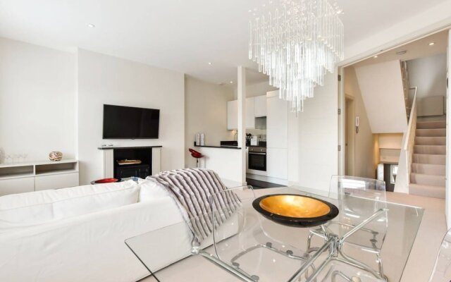 Stylish 3 Bedroom Apartment In Pimlico