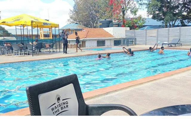 4 Tee's Hotel Rongai