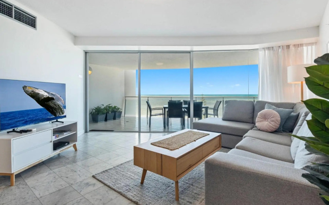 Sirocco 906 by G1 Holidays - Two Bedroom Beachfront Apartment in Sirocco Resort – Balcony – Mooloolaba