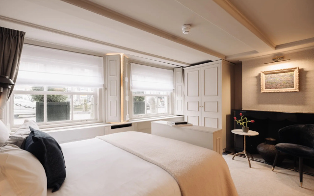 Hotel 717