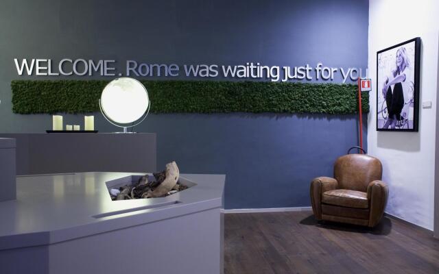 Piazza Farnese Luxury Suites
