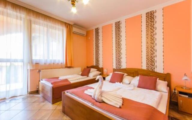 Royal Hotel