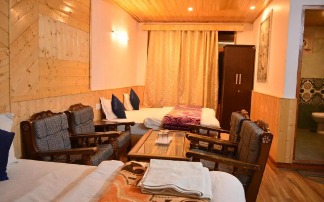 Spot On 37336 Hotel Neelgiri