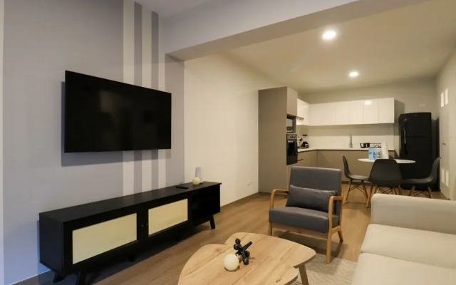 w Majestic 2BR w Balcony in Miraflores